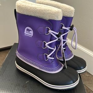 Sorel Boots Youth Girls NWT Purple size 5